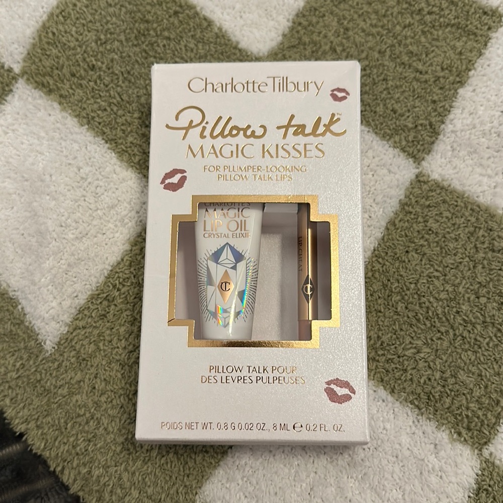 Charlotte Tilbury pillow talk magic kisses lip kit
